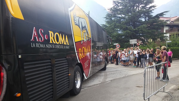 Arrivo della Roma a Pinzolo