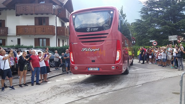 Arrivo della Roma a Pinzolo